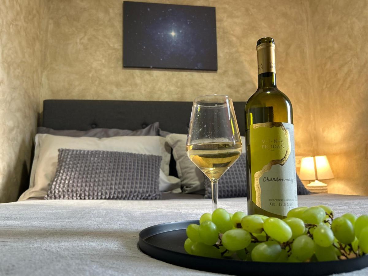 Vela & Vega Leilighet Višnjan Eksteriør bilde